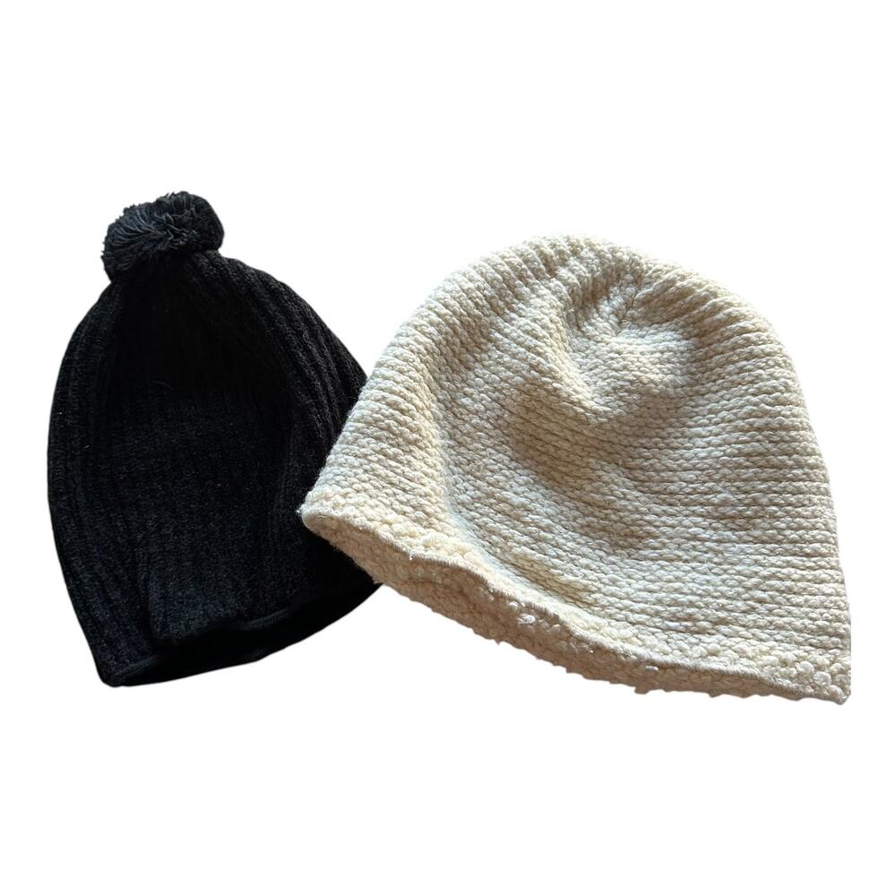 Vintage Womens Winter Beanies Bundle Hat Fuzzy Cozy Knit Stretch Cream Black